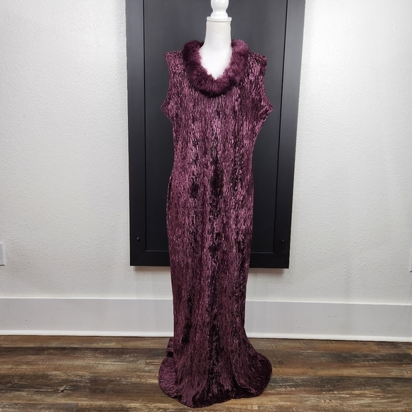 Linda Lundstrom Dresses & Skirts - Beautiful Vintage 80's Linda Lundstrom Faux Fur Coller Maxi Dress Size Medium